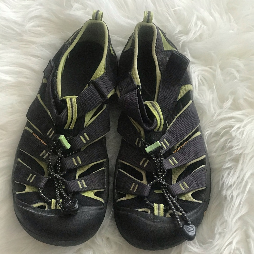 Women’s Keen Waterproof Sandals, Size 6
